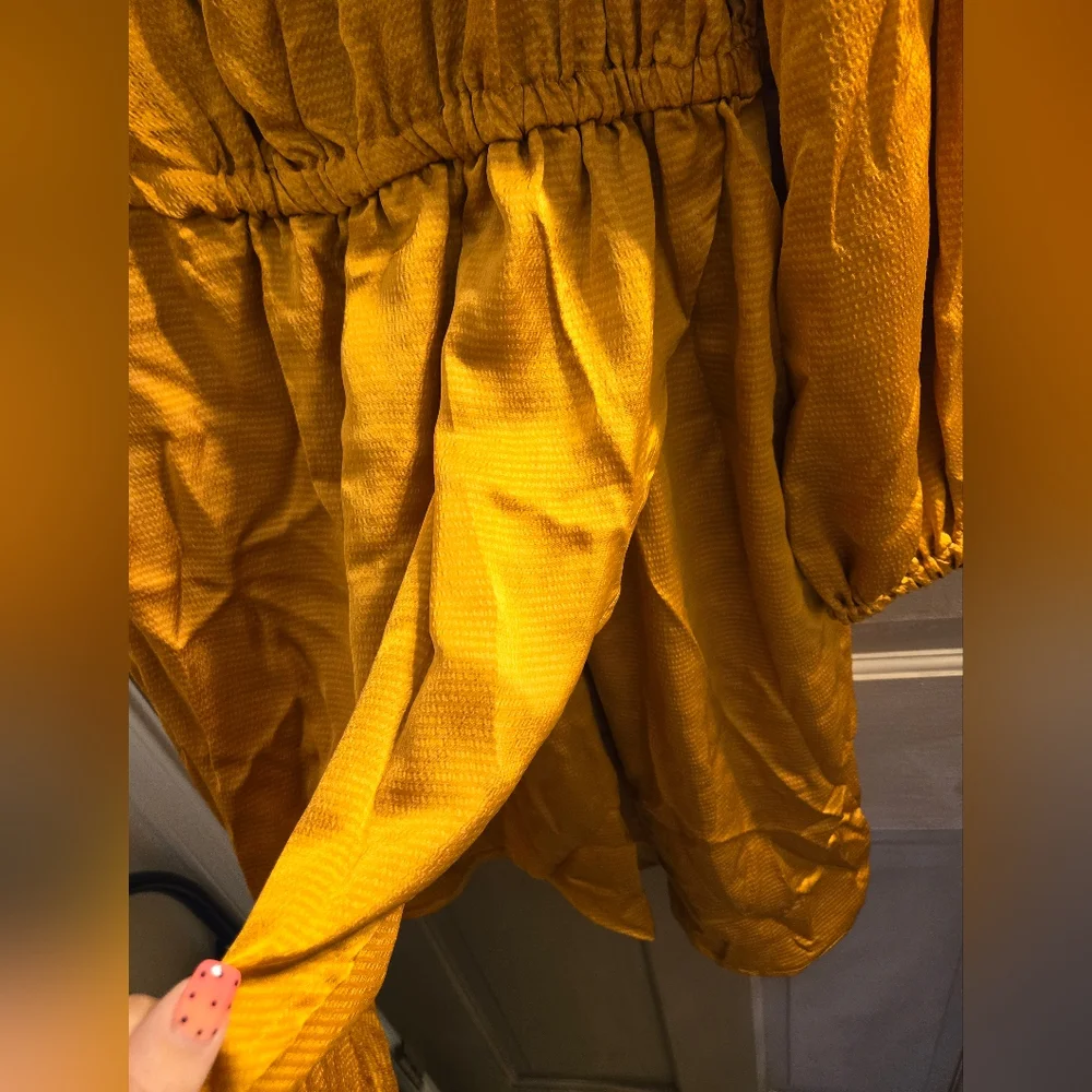New Michael Kors 2x gold satin dress